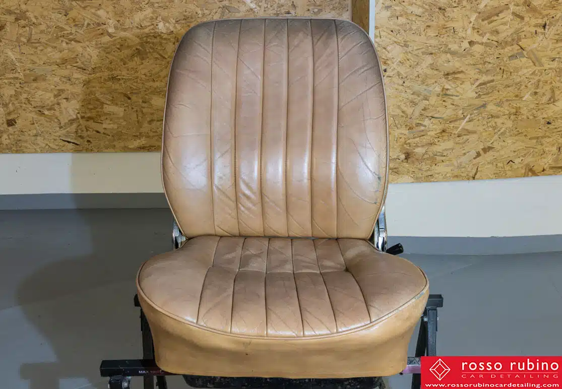 Restauro Pelle - Porsche 356 49 restauro pelle 356 sa