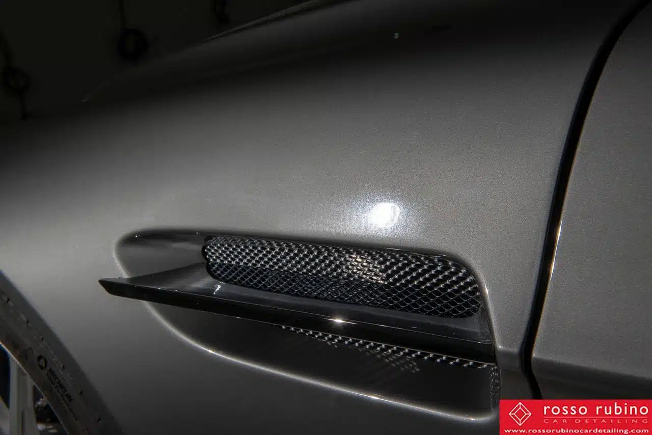 rosso rubino car detailing aston martin vantage 011