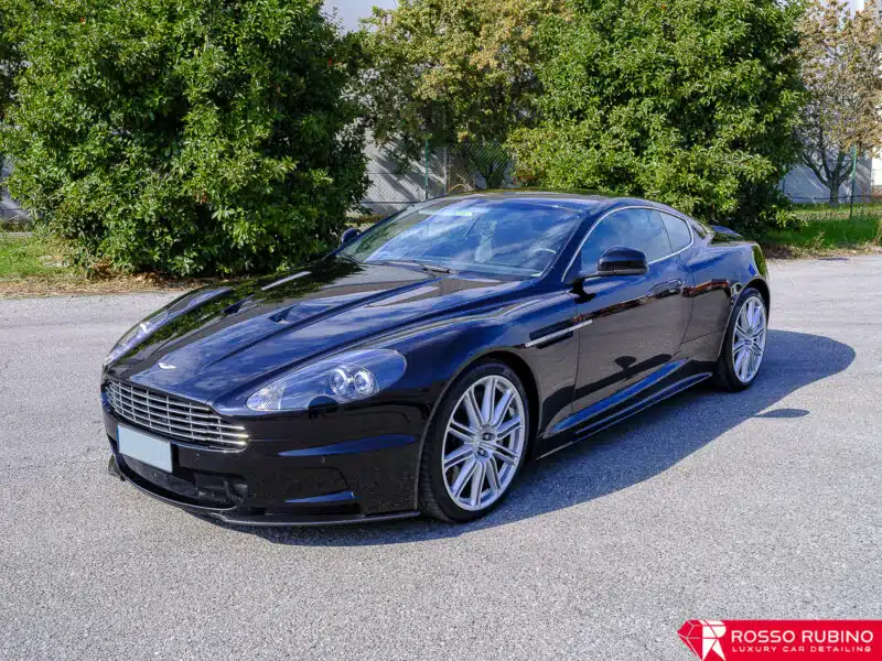 ASTON MARTIN DBS V12